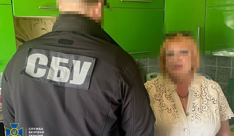 Продавчиня допомагала РФ прориватися до Дружківки: СБУ затримала агентку РФ на Донеччині