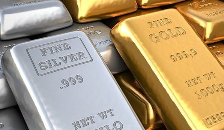 Золото та срібло відкрили 2026 рік зростанням після величезного річного сплеску