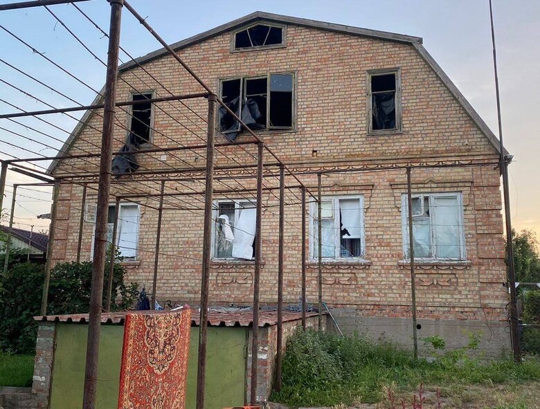 Ночью россияне дважды обстреляли Марганецкую громаду и Никополь на Днепропетровщине 01
