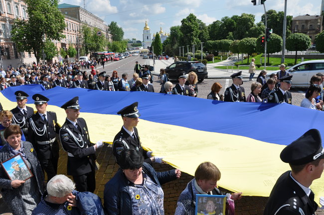 Матері загиблих захисників України пройшли центром Києва 05