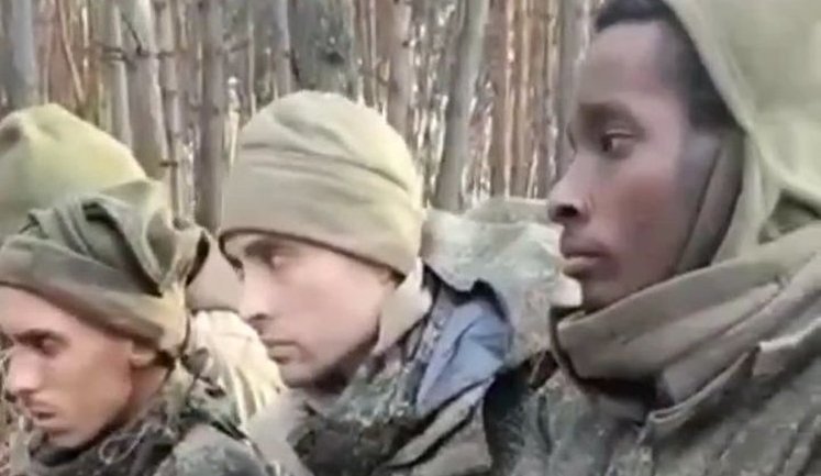 Fighters capture three Russians and African mercenary from Russian army: " F#cking morons! I’m supposed to be home, but because of you b#stards I’m here!". VIDEO