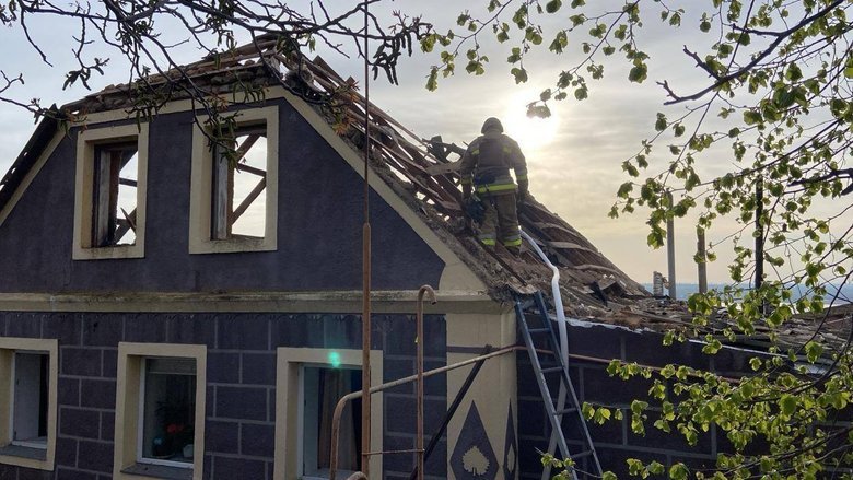 Миколаївщина під ударом дронів: постраждали двоє мешканок