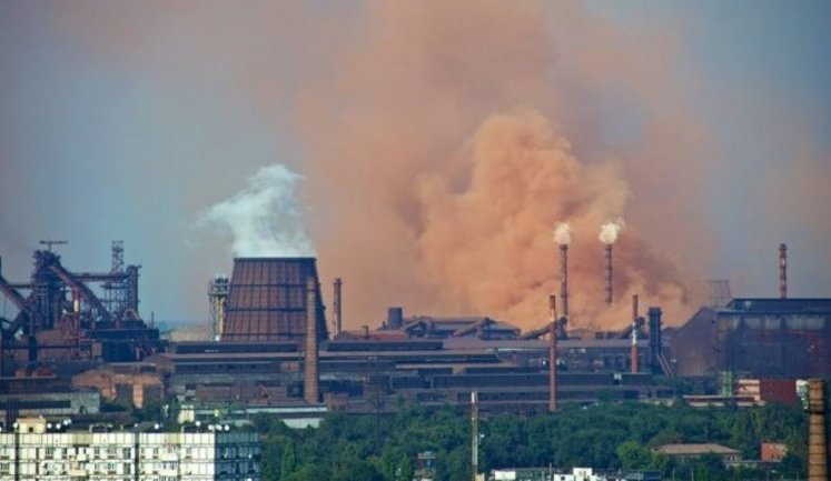 Приедприятия Ахметова составляют больше половины из 20 крупнейших загрязнителей воздуха в Украине (обновлено)