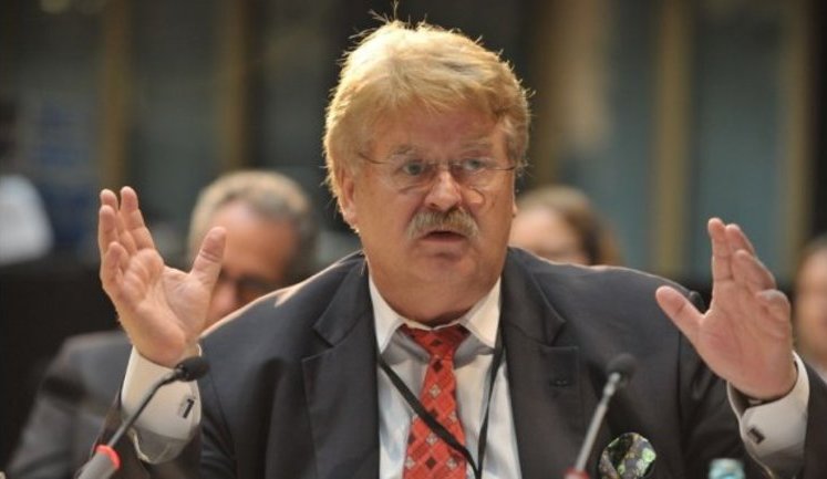 European Commission appoints Elmar Brok as adviser on relations with Ukraine