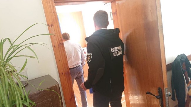 Law enforcers nab Odesa region-based court chairperson for obtaining $6,000 by fraud, - PGO 02