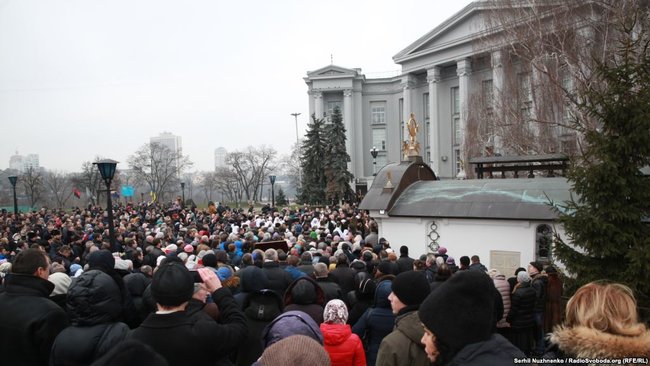 Архітектори Олексій Шемотюк та Олександр Горбань: Треба зробити прецедент. Демонтувати МАФ біля Десятинної, а далі – повністю замінити менеджмент у Лаврі 06