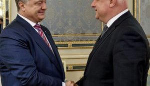 Порошенко обговорив із президентом ПА ОБСЄ Церетелі питання миротворців, звільнення полонених і відновлення Донбасу. ФОТО