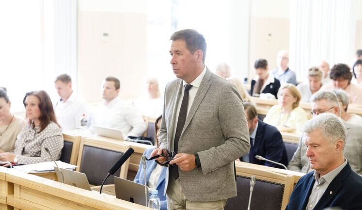 Санкції проти Порошенка були запроваджені на підставі сфальсифікованих документів, – адвокати