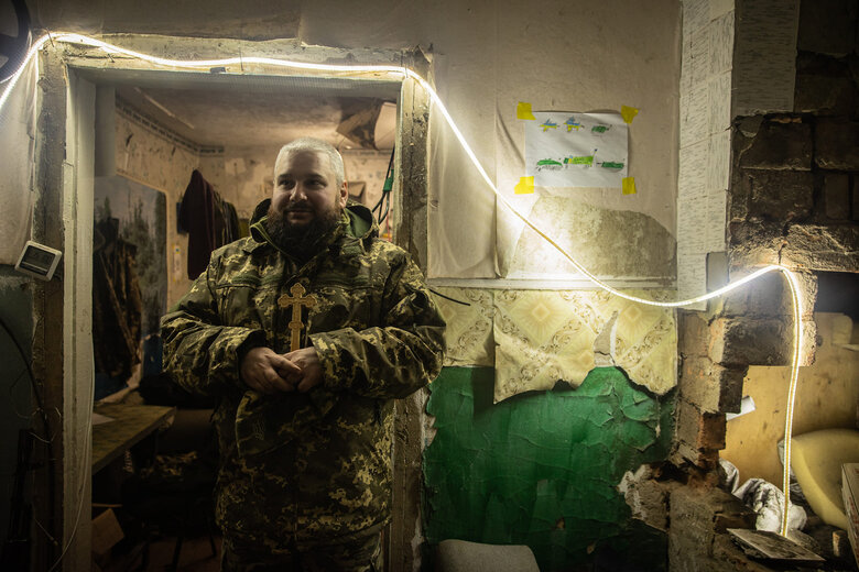 Украинские воины отмечают Рождество на Бахмутском направлении 01