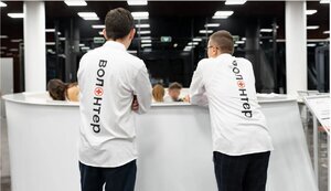 волонтер,росія