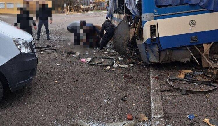 Рашисты обстреляли оккупированную Новую Каховку: есть раненые и погибшие. ФОТО
