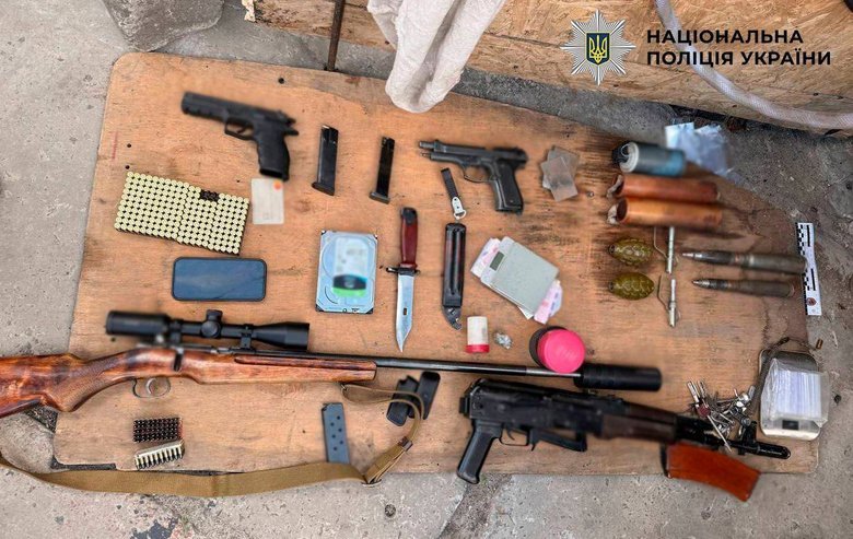В Киеве задержали мужчину, угрожавшего взорвать гранату