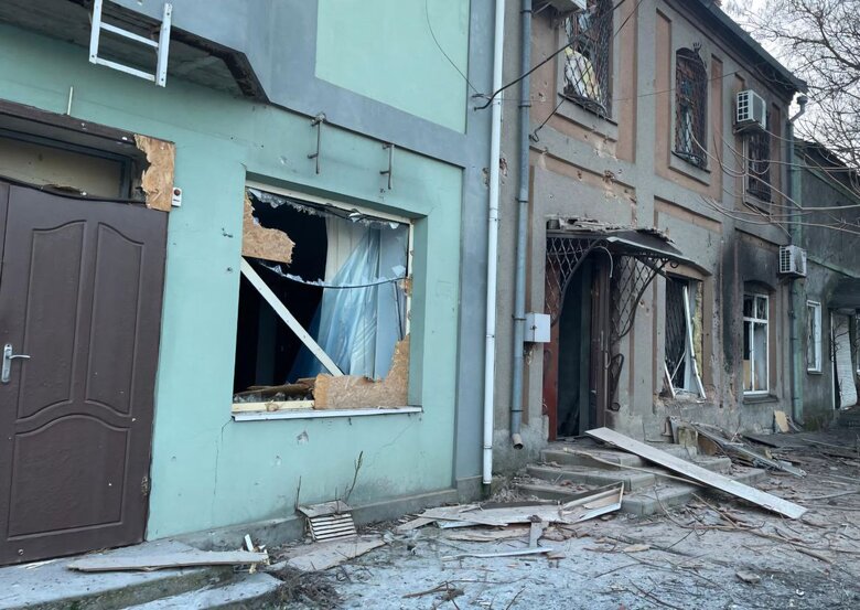 Shelling of Nikopol district and injury of a woman on February 6
