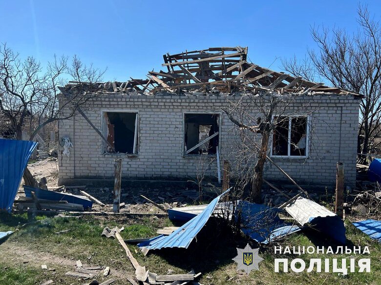 Shelling in Donetsk region on 4 April