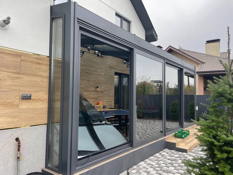 ОВА про ранкову атаку на Київщину: дві ракети влучили в поле між населеними пунктами, вибуховою хвилею пошкоджено будинки (оновлено) 04 ОВА про ранкову атаку на Київщину: дві ракети влучили в поле між населеними пунктами, вибуховою хвилею пошкоджено будинки (оновлено) 04