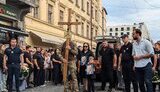 прощання з Фаріон