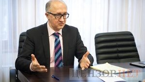 Невідомі облили главу Вищої кваліфкомісії суддів Козьякова зеленкою