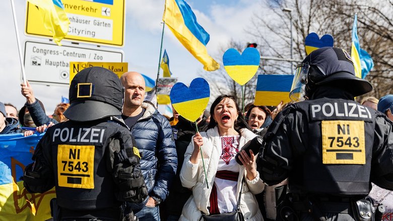 В деяких німецьких містах відбулися проросійські автопробіги 04