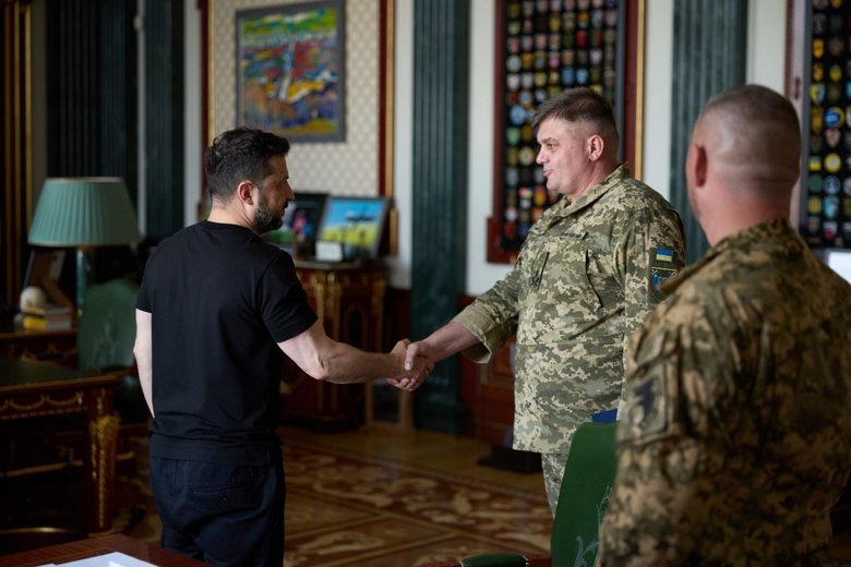 Zelenskyy and the military