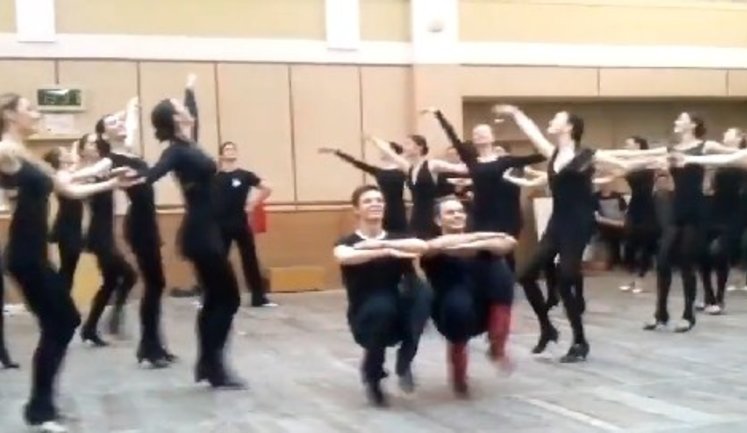Ukrainian national dance video scores record number of online views. VIDEO