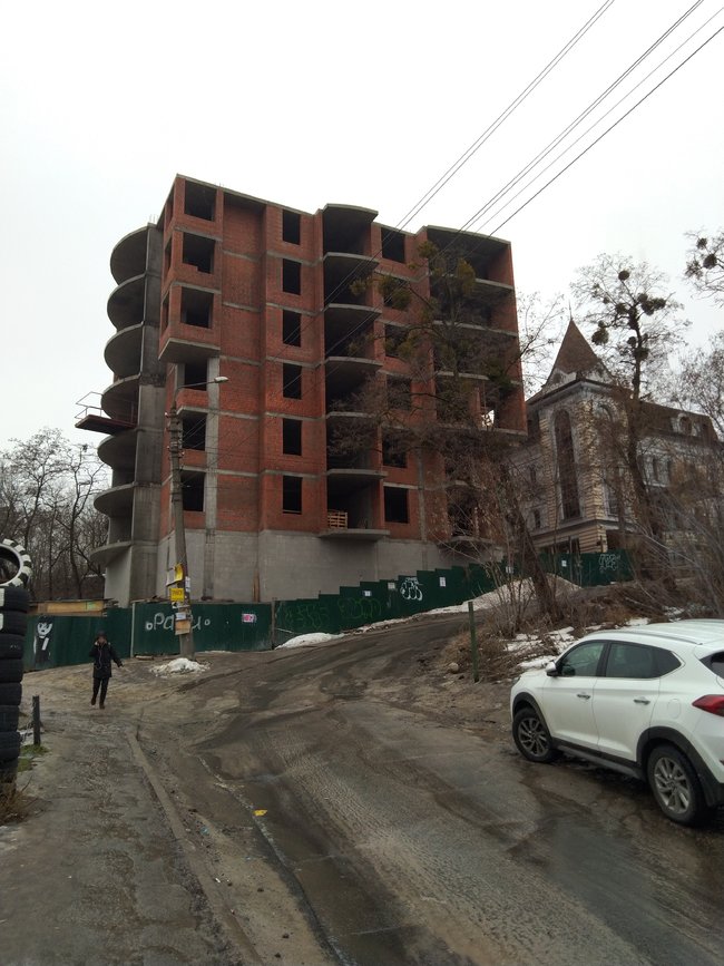 Нардеп Билозир возводит незаконную высотку на Подоле, - Наші гроші 02 Нардеп Билозир возводит незаконную высотку на Подоле, - Наші гроші 02