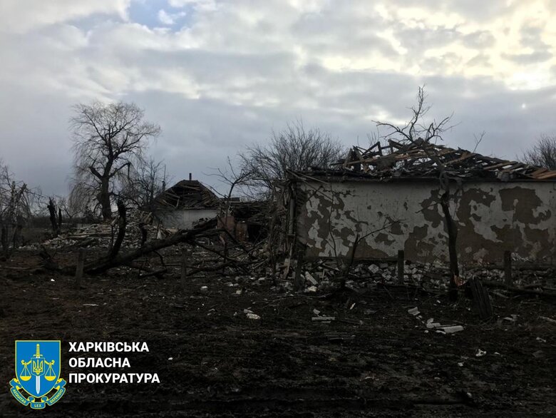 Вследствие вражеского авиаудара по селу на Купянщине ранены три женщины 01