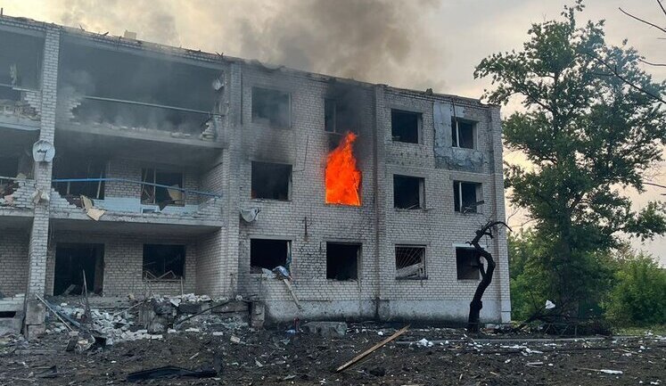 Сутки на Донетчине: враг ударил по 14 населенным пунктам, 13 человек получили ранения. ФОТОрепортаж