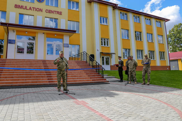 Центр имитационного моделирования боевых действий на Львовщине является одним из мощнейших в Восточной Европе, - Полторак 01