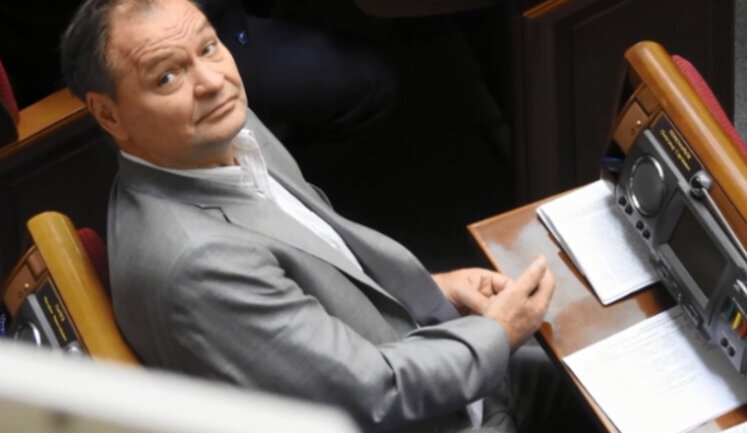 Мастило для техніки ЗСУ купували у фірми нардепа ОПЗЖ Пономарьова, через погану якість танки часто зупинялись під час важливих боїв, - ЗМІ