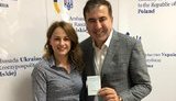 Saakashvili gets certificate for return to Ukraine. PHOTO