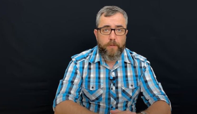 Офицер ВСУ Петров ответил Егоровой: "Если вы считаете, что человек, который родился и прожил в селе, рагуль, то я вам скажу: рагуль - это вы". ВИДЕО