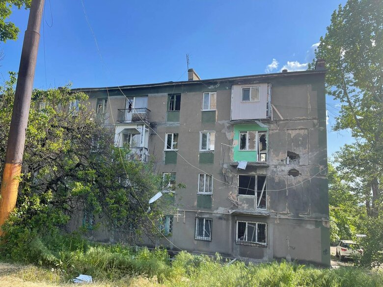 Війська РФ обстріляли Торецьк із Градів: поранили шістьох містян, серед них 11-річна дитина 12
