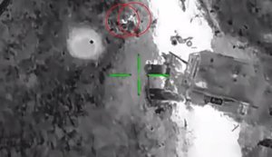 Троє окупантів розлетілися в різні сторони внаслідок скидів з ударного дрона "Птахів Мадяра". ВIДЕО