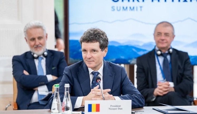 Protecting rights of national minorities could become one of priorities of "Carpathian Initiative," - Romanian President Dan