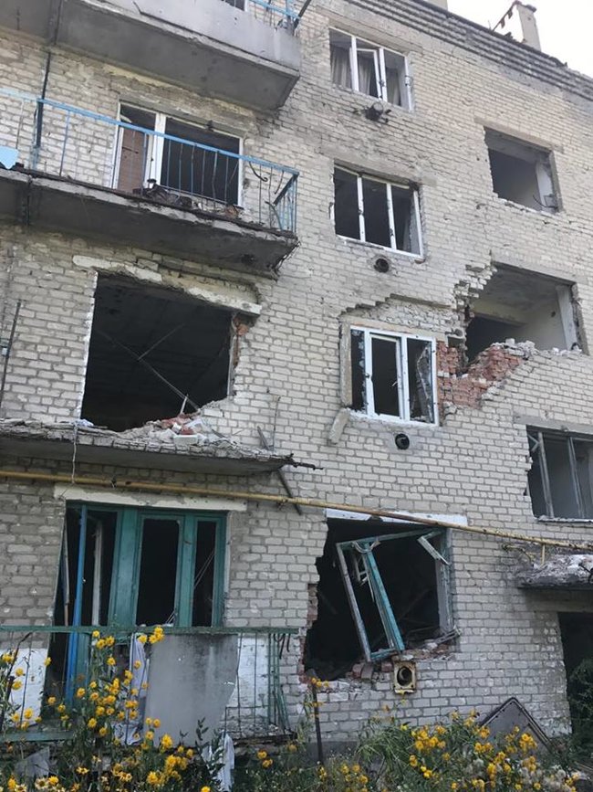 Жизнь в мертвых Песках под Донецком 03