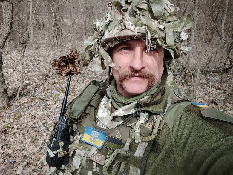Командир групи інженерного забезпечення 80-ої бригади Руслан Панезьоров: Тікаючи на Харківщині, росіяни підірвали мости в Ізюмі. Перший міст між лівим і правим берегом поставив мій підрозділ 06