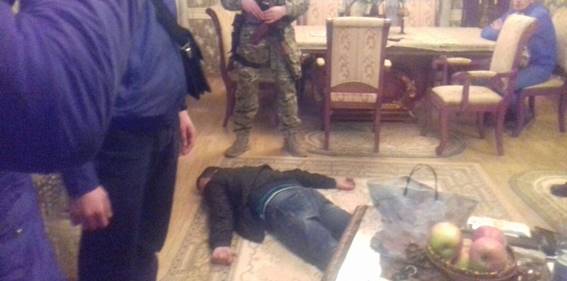 Полиция нейтрализовала преступную группу, занимавшуюся массовым изготовлением и продажей фальсифицированного алкоголя на Закарпатье 03 Полиция нейтрализовала преступную группу, занимавшуюся массовым изготовлением и продажей фальсифицированного алкоголя на Закарпатье 03