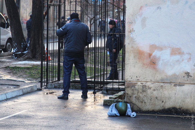 Полиция в центре Одессы ликвидировала преступника, оказавшего сопротивление при задержании (обновлено) 10