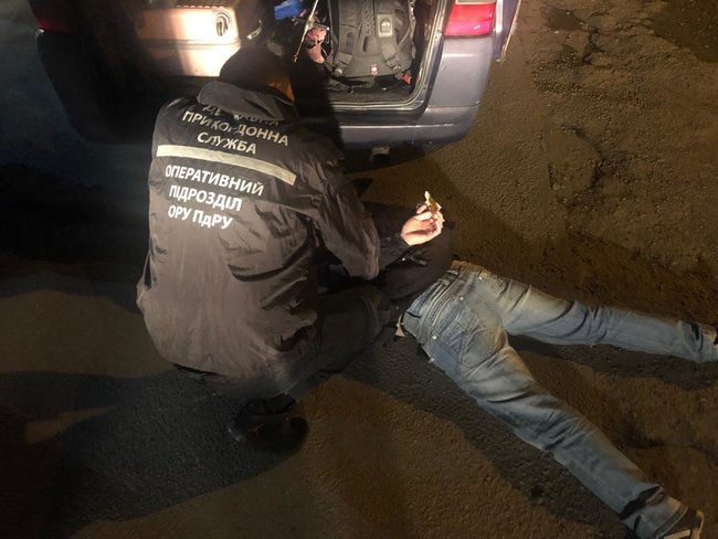 Правоохоронці запобігли в Мелітополі вивезенню за кордон двох українок для сексуальної експлуатації 04 Правоохоронці запобігли в Мелітополі вивезенню за кордон двох українок для сексуальної експлуатації 04