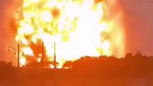 Взорвали железнодорожный мост возле оккупированного Мелитополя, - СМИ
