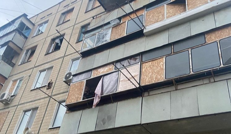 Окупанти атакували Нікопольщину й Синельниківщину: один чоловік у важкому стані, пошкоджено будинки та ЛЕП. ФОТОрепортаж