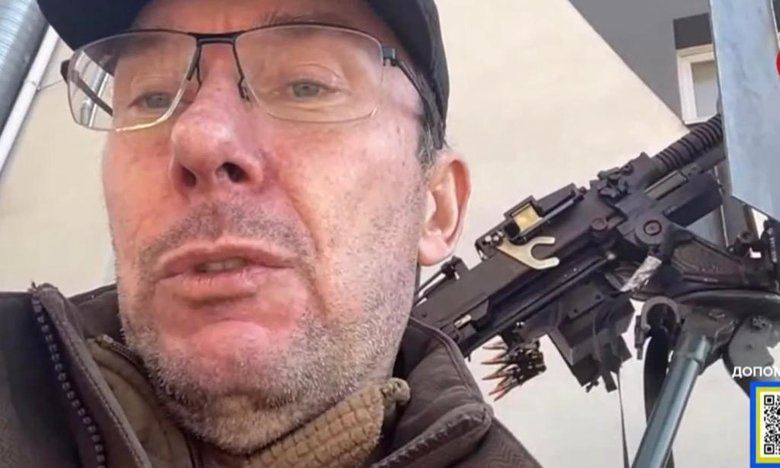 Юрій Луценко: Я зараз щасливий, бо у х**овий час перебуваю у правильному місці з правильними людьми 01