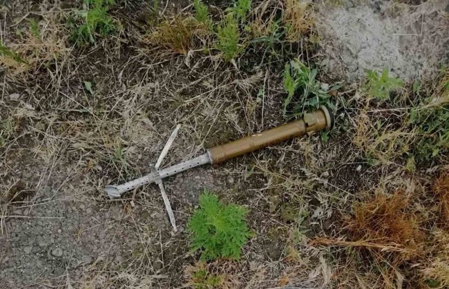 Ukraine spots banned Russian-made mines in Donbas 01
