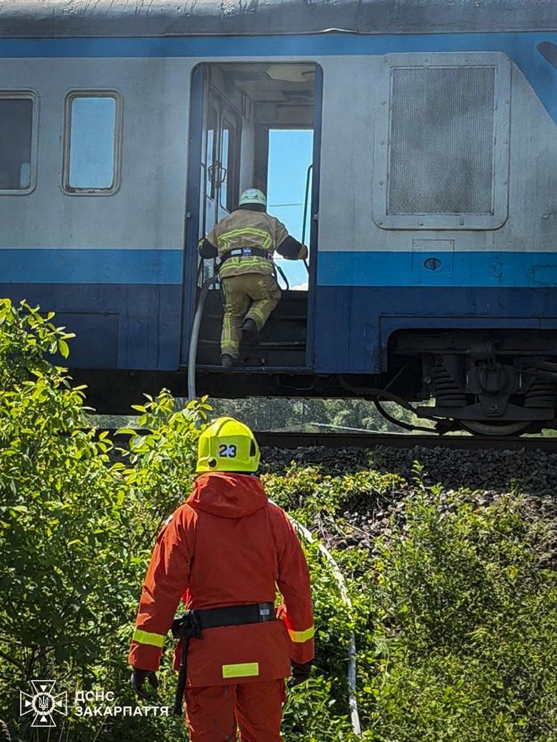 пожежа під час руху потяга на Закарпатті