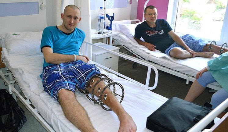 В рамках проекта "Биотех-реабилитация раненых" трем воинам провели тяжелые операции: продолжается сбор средств для помощи в лечении еще четверых защитников Украины. ФОТО