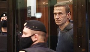 Навальний у суді пророкує розпад Росії через війну проти України