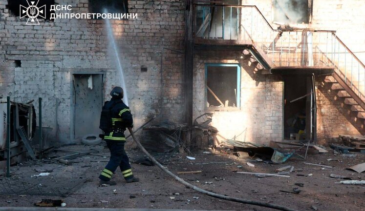 Оккупанты второй раз за день атаковали Кривой Рог: 8 раненых, повреждена гражданская инфраструктура (обновлено). ФОТОрепортаж
