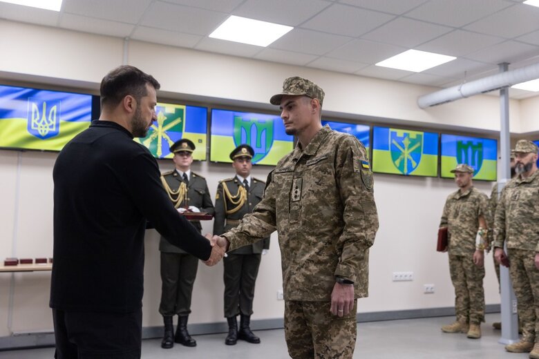 Зеленський нагородив тероборонівці