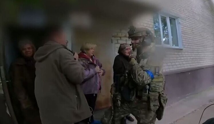Six months we prayed for you to save us - Balakleya residents greet Ukrainian defenders. VIDEO