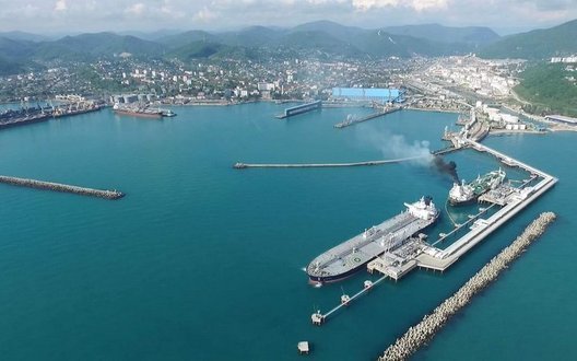 З російського Туапсе тікають танкери через атаку дронів